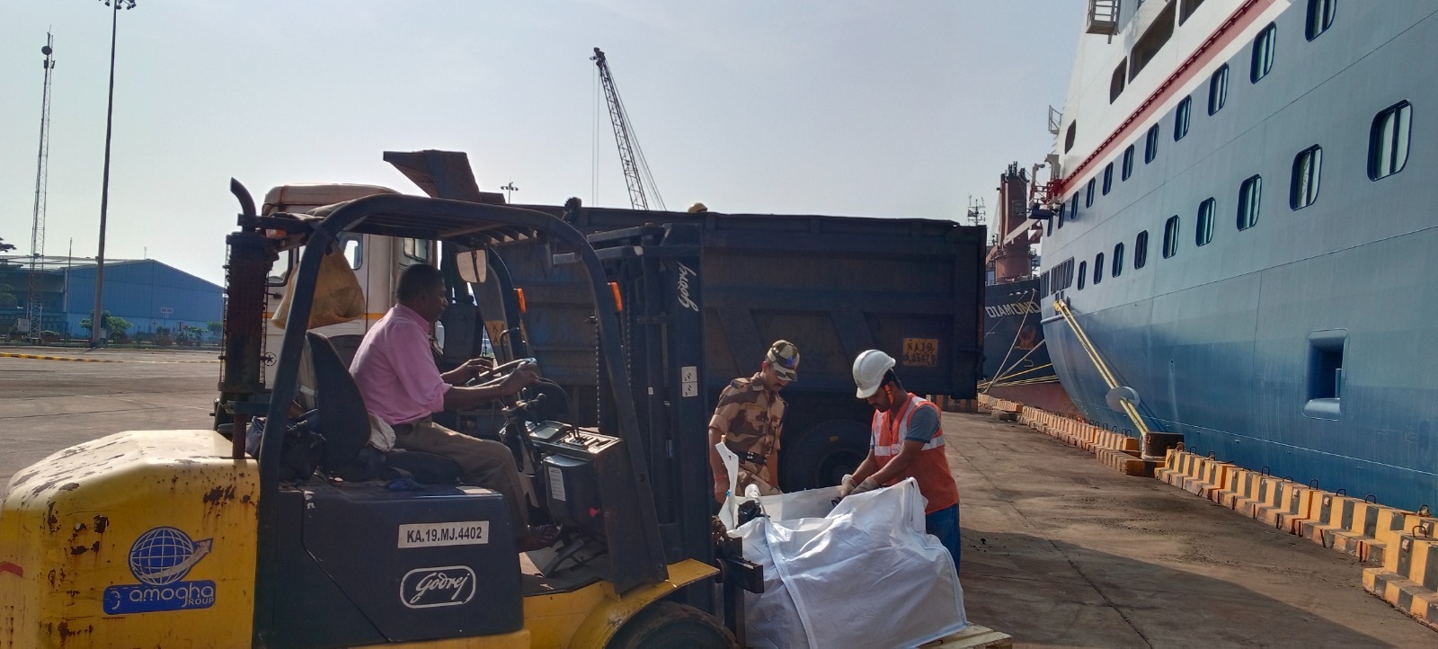 WhatsApp Image 2026-02-25 at 18.39.06